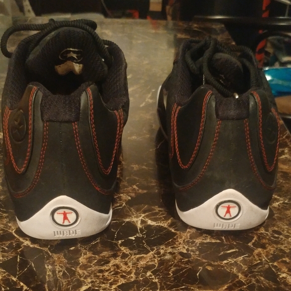 2006 Converse Wade 2.0; Brand New; Size 13; 17 year old deadstock - Picture 2 of 4